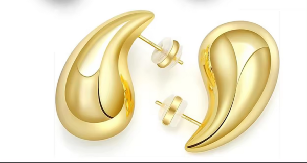 Big Gold 18K Spiral Teardrop Earring