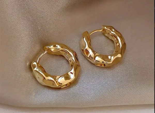 Screenshot 2024 09 02 at 17 36 32 Tiny Exquisite Pleated Hoop Earrings Copper Jewelry Vintage Temu