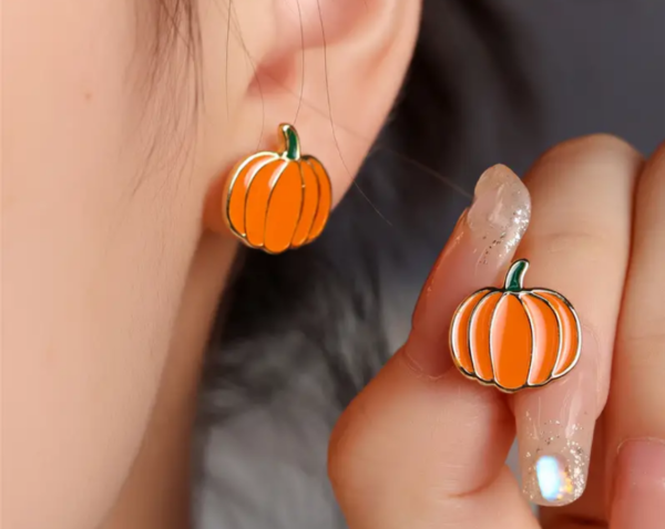 Screenshot 2024 09 02 at 17 49 54 Dainty Cute Pumpkin Stud Earrings Women Halloween Jewelry Temu