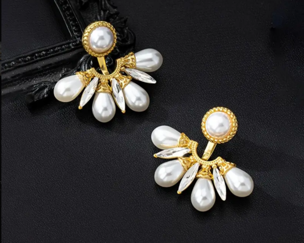 Screenshot 2024 09 02 at 17 52 47 Tribal Vintage Fan shaped Glass Pearl Drop Stud Earrings 18k Temu