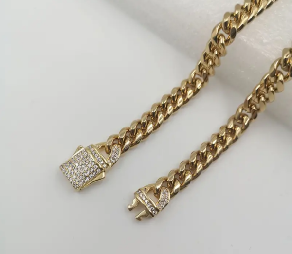 Gold-Tone Bracelet with Diamond-Encrusted Clasp